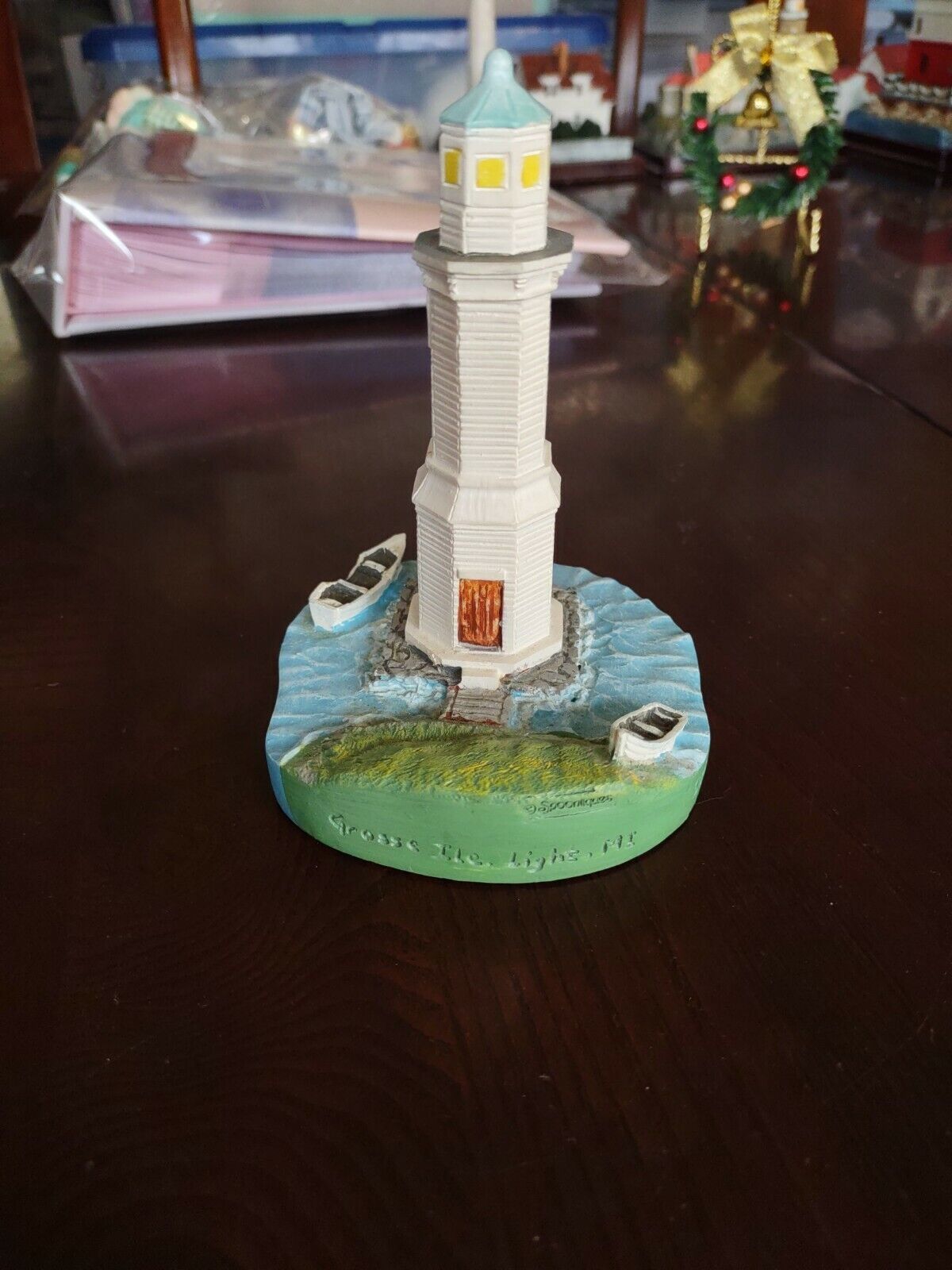 Grossed Lighthouse, Michigan Figurine - $87.88