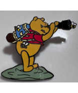 Disney Willabee &amp; Ward - Winnie the Pooh with Telescope Pin - $424.84 MXN