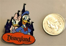 Donald and Daisy Duck pin Disneyland resort trading pin - £7.91 GBP