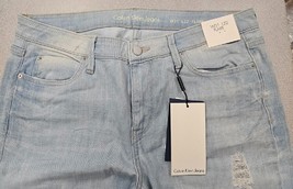 Calvin Klein Jeans Flare Leg Womens 31x32 Light Wash Distressed NWT - £23.90 GBP