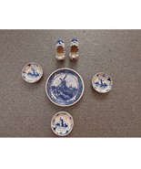 Vintage Delft Blue Holland Souvenir Set – Windmill Decorative Plates &amp; M... - $886.37 MXN