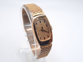 Vintage Timex Mechanical Watch Women Running Gold Tone 18mm - £19.97 GBP