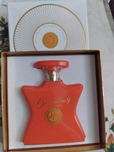 Bond No. 9 Little Italy Perfume 3.3 Oz/100 ml Eau De Parfum Spray image 5