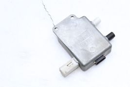 07-09 MERCEDES-BENZ W211 E320 E350 PHONE ANTENNA AMPLIFIER Q9535 image 8