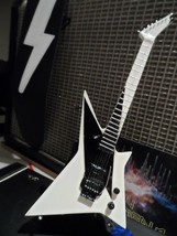 ACE FREHLEY - Washburn AF 40 1:4 Scale Replica Guitar ~New - £22.85 GBP