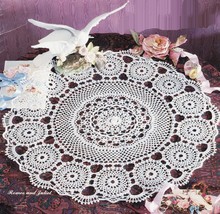 Vintage Lover&#39;s Interlocking Rings Doily Thread Crochet Jo Ann Maxwell P... - $12.99