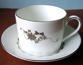Vera Wang Wedgwood Vera Fleurs Tea Cup &amp; Saucer Made in England New - $22.90