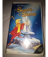 Disney&#39;s The Sword In The Stone VHS black diamond - £23.67 GBP