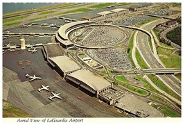 Aerial View La Guardia Airport from the West Airport Postcard 1977 - £17.13 GBP