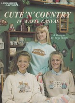 Leisure Arts Cute N Country in Waste Canvas Pegi White Leaflet 963 - $7.84