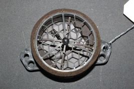 2000-2005 TOYOTA CELICA GT LEFT HAND DRIVER SIDE CENTER DASH AIR VENT K4743 image 4