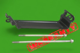 06-2013 range land rover sport L320 battery tie down clamp bracket w/bolts - $1,033.89 MXN