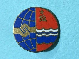 RARE SOVIET ERA PIN BADGE  COMMUNIST ENAMELED BADGE - £11.67 GBP