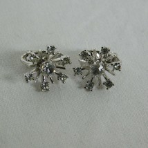 Avon Silver Tone Rhinestone Snowflake Clip On Earrings Womens Fashion Jewelry  - £7.66 GBP