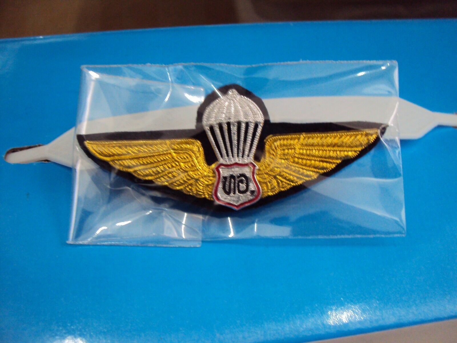 WING BASIC 3rd Traning ROYAL THAI AIR FORCE DEGREE BADGE PIN FOR AIRMAN - $8.60