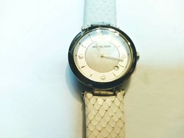 WORKS MICHAEL KORS WATCH WHITE MK-5073 STAINLESS STEEL 50 METERS WATER R... - $29.78