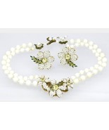 Vtg AMOURELLE White Beads Filigree Back Leaves Stone Necklace Earrings Set - $550.00