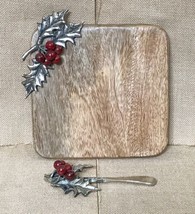 Mud Pie Pewter &amp; Wood Holly Berry Square Charcuterie Board w Cheese Spreader - £26.90 GBP