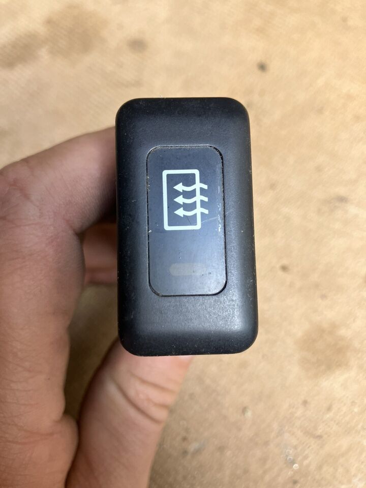 1999 99 ACURA RL  REAR WINDOW DEFROST SWITCH BUTTON OEM - $19.79