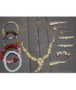 Design Costume Group.(12) items. - $276.65 MXN