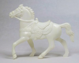 Lido Horse &amp; Saddle White Figure Vintage 1950s Soft Plastic Robin Hood A... - £7.62 GBP