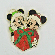 Disney 2006 Limited Edition Christmas Mickey And Minnie With Present Pin#51366 - £15.94 GBP
