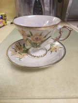 Vintage Iridescent Daffodil March Footed Tea Cup &amp; Saucer Set Enesco Japan - £8.85 GBP