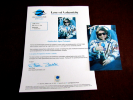 CHRISTINA KOCH ARTEMIS NASA ASTRONAUT SIGNED AUTO 5.5 X 3.5 COLOR PHOTO ... - £197.83 GBP