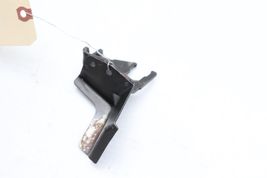 00-02 TOYOTA CELICA GTS 2ZZ-GE THROTTLE CABLE BRACKET E2759 image 9