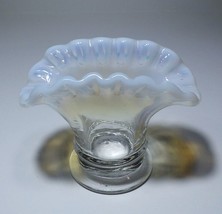 LOVELY RARE FENTON ART GLASS MINIATURE FRENCH OPALESCENT 1 7/8&quot; FAN VASE - £48.73 GBP