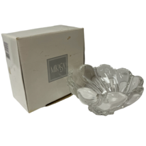 MIKASA Peppermint Clear Crystal Swirl Bowl Beautiful Excellent Condition - $18.12 CAD