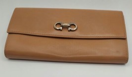 Salvatore Ferragamo Tan Leather Double Gancio Continental Wallet - £136.28 GBP