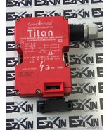 Guardmaster Titan 24V M2D Safety Interlock Switch 600V 10A  - $739.44 MXN