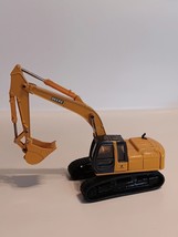 John Deere Ertl Yellow Construction Loader With Traxx Can Rotate 360 Deg... - $15.84