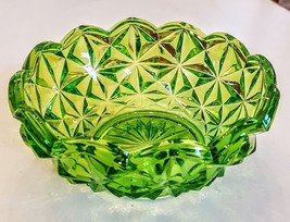 Indiana Glass Monticello Dish Vtg Lime Green 6&quot; Bowl Criss Cross Diamond Pattern - £13.96 GBP