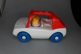 Little Tikes Family Car And two figures great Vintage toy - $16.82