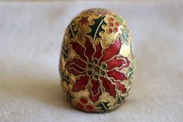 Vintage Cloisonne Inlaid Porcelain Christmas Egg Poinsettia Holly Flowers 2.6&quot; - £7.86 GBP