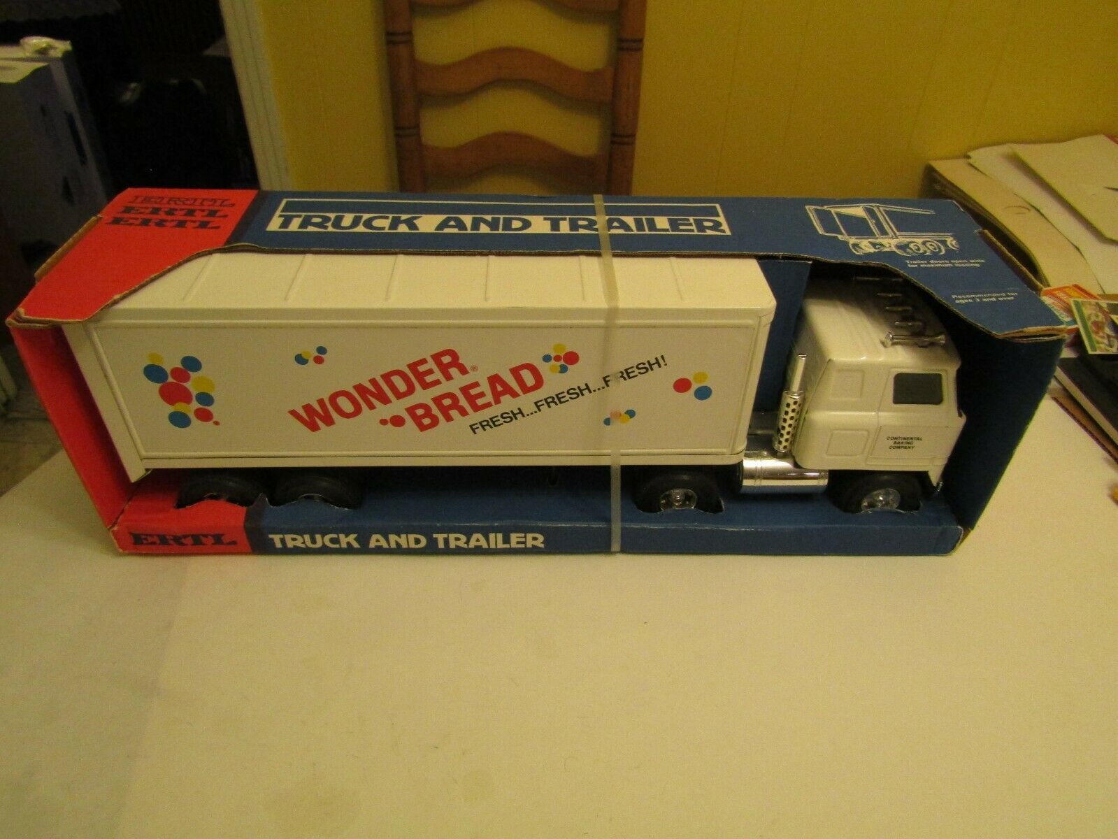 Primary image for Hostess Wonder Bread ERTL Semi Tractor Truck & Trailer (New)