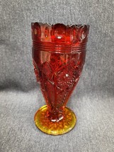 Vtg Amberina Footed Glass Vase with Geometric Design 6.5&quot; Unmarked Carnival - £23.64 GBP