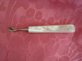 Vintage Cuticle ~ Manicure Tool ~ Implement ~ Mother of Pear - $5.00