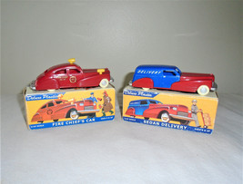 Deluxe Plastic Dimestore Dreams Collection Lot of 2 Retro Streamlined Cars - $11.88