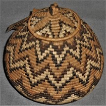 Hand Made AFRICAN - ZULU Hand Woven  BASKET w/ATTACHED LID - £141.91 GBP