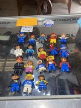 Lego Duplo Lot 18 Figures Older Style Vintage - £17.48 GBP