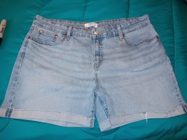 Denizen from Levi&#39;s Shorts Womens 18 Denim Mid Rise Cuffed Flat Front (V2) - $20.78