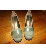 Kenneth Cole Reaction Rose-Y-Cheeks Faux Suede 3 1/2&quot; heel loafers Unwor... - $28.70 CAD
