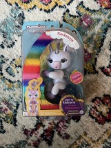 Fingerlings Mackenzie Light Up Unicorn w/ Silver Horn NEW NIB - £13.58 GBP