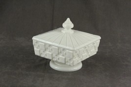 Vintage Milk Glass Westmoreland Old Quilt Pattern Covered Candy Dish Compote - £19.02 GBP