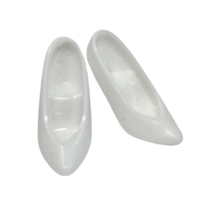 VINTAGE 1990's 80's MATTEL BARBIE WHITE CLOSED TOE HIGH HEEL HEELS PLAST... - $4.75