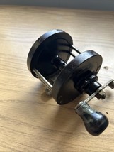 VINTAGE SEA- SCOUT SALT WATER REEL - $252.91 MXN