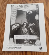 SOUNDGARDEN PROMO BLACK&amp;WHTE GLOSSY WITH CHRIS CORNELL PEEKING 8X10 IN. ... - $2.99